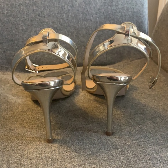 ASOS Gold strappy sandal size 8 - Picture 3 of 6